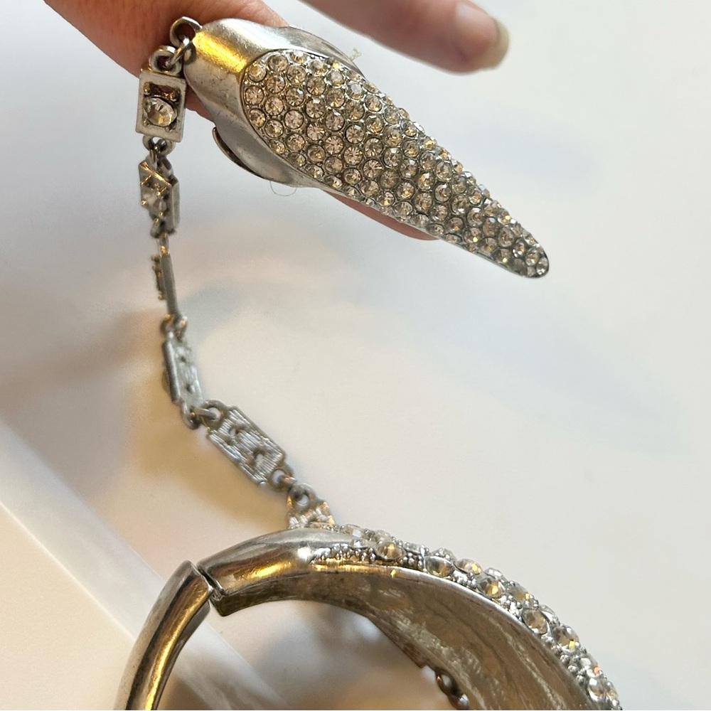 Vintage Hand Chain Rhinestone Bracelet and Ring Statement Silver Glam Jewelry - Picture 6 of 14
